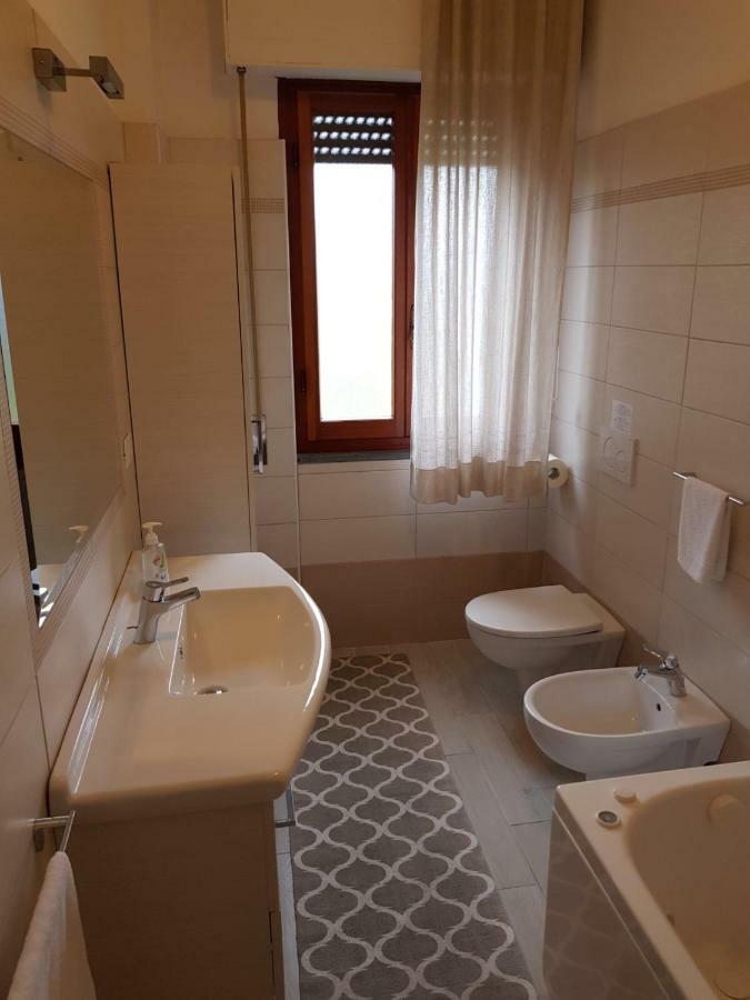 Villa Lorenzo Primo Piano Camaiore Exterior photo