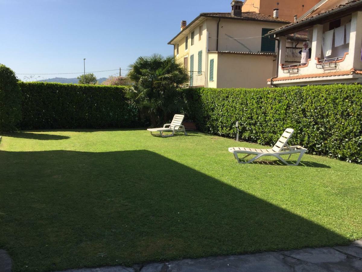 Villa Lorenzo Primo Piano Camaiore Exterior photo
